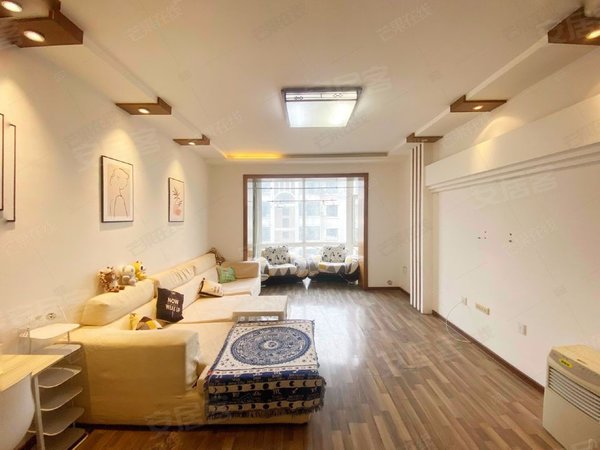 沈阳铁西兴工南风雅轩近铁西广场 两室精装 南北朝向 随时看房 拎包即