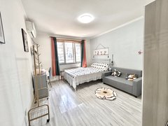 北京昌平霍营8号13号线霍营地铁站 豪华精装朝南主卧 直达西二旗 清河出租房源真实图片