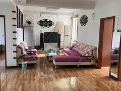 泰兴泰兴市区复兴路大润发 北对面 新鼓楼 怡景园 美食环绕 随时看房 拎包入住出租房源真实图片