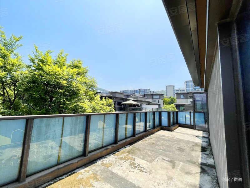 香港置地精心打造!出门即公园