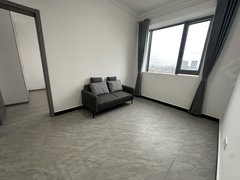 台州温岭城东出租: 九龙周边温岭智汇之星，湖景房，一室包物业宽带出租房源真实图片