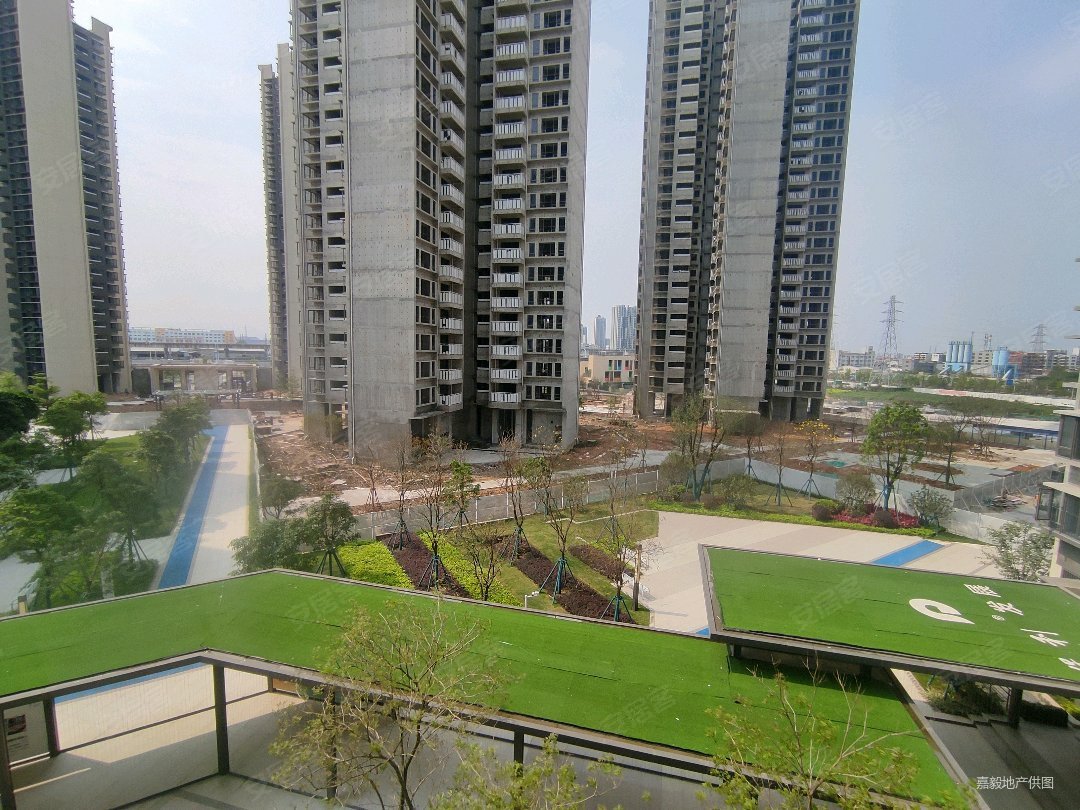 双景贤江海保利80方毛坯3房现楼朝南望花园638万