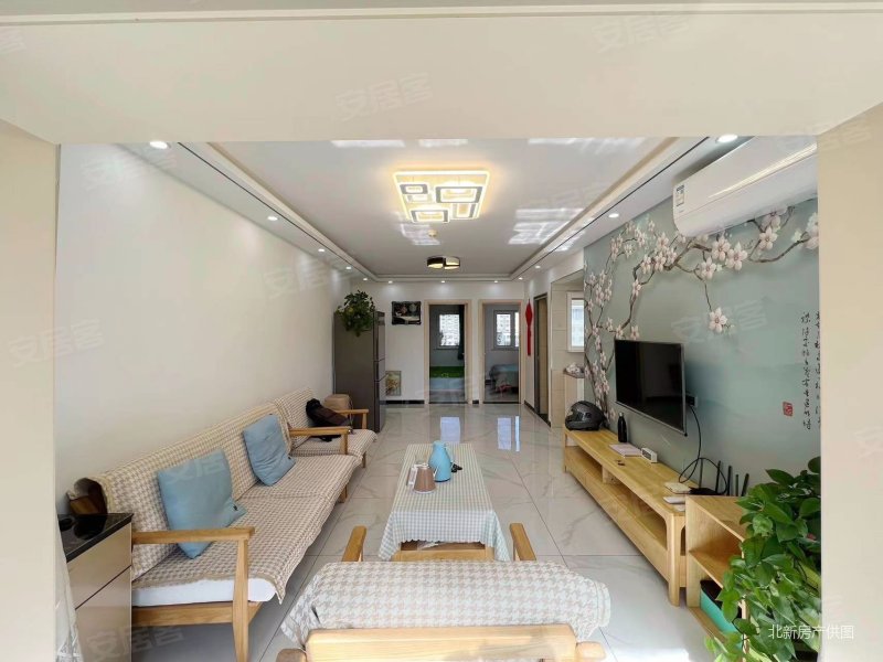 紫晶苑通透f户型送车位地下室送家具家电拎包入住急售