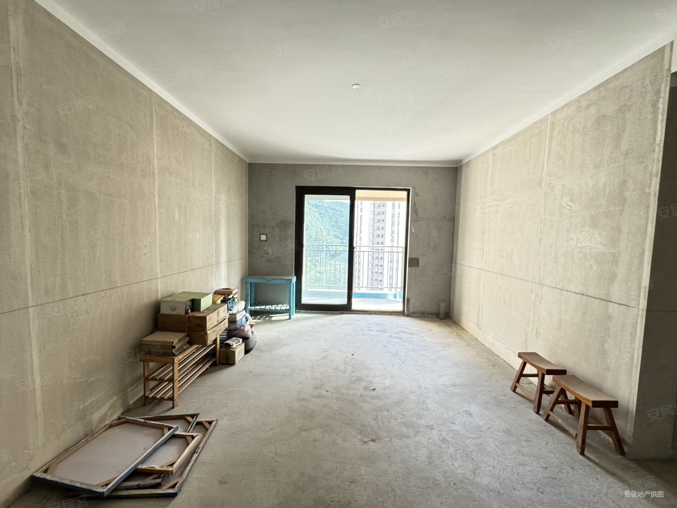 碧桂园磁湖半岛3室2厅2卫112.77㎡南北52万