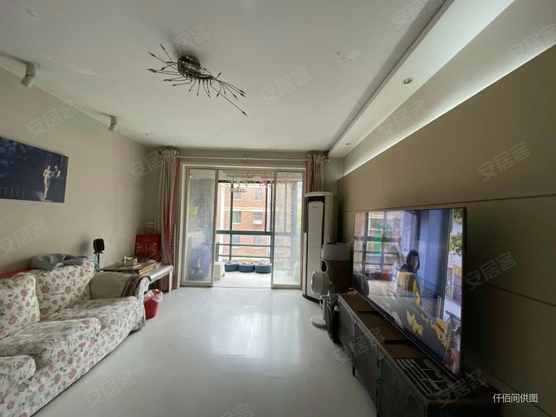 长阳花园 3室2厅1卫