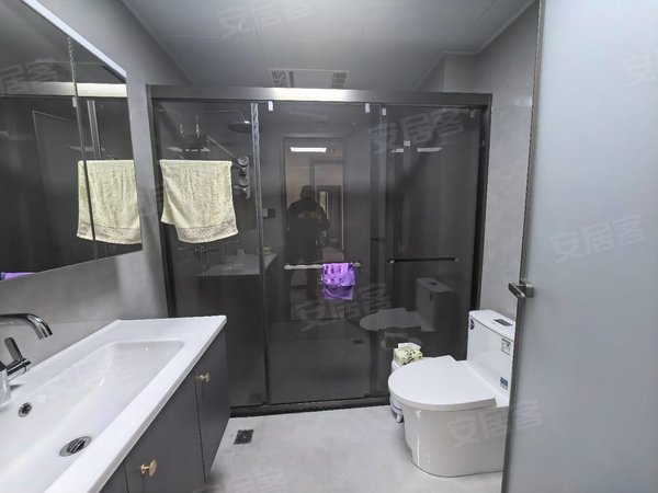 金华东阳横店秦王公馆秦王公馆四室两厅两卫精装，民水民电拎包入住包物业出租房源真实图片