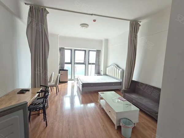 橙果公寓1室空间布局有致,和谐有序,清新空气自由穿行