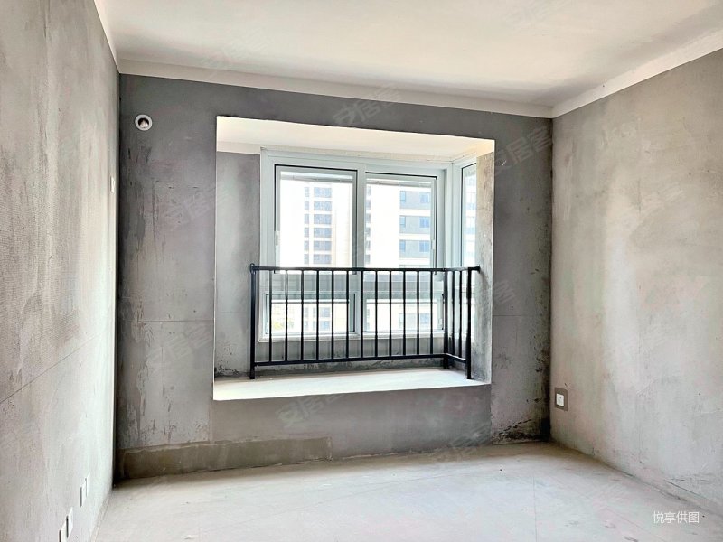 石湫浦江二师范地铁口影视基地时光悦府纯毛坯两卫