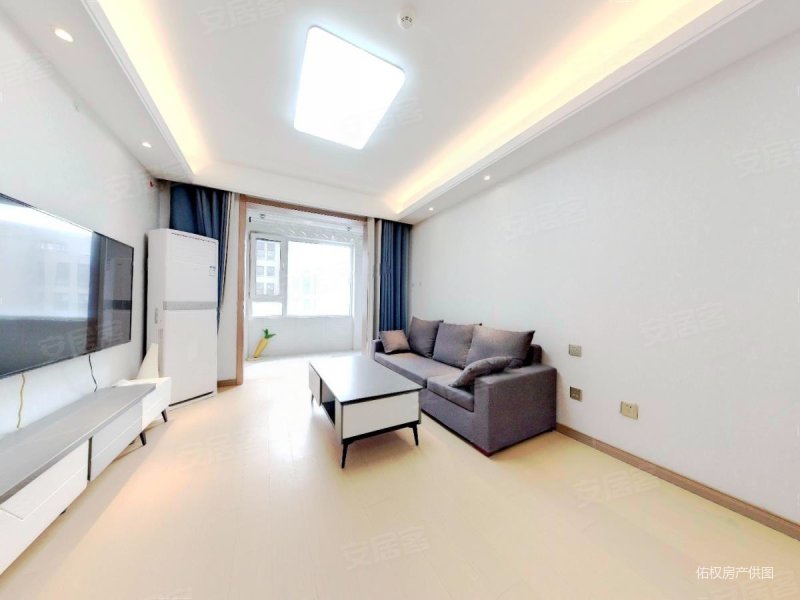 新淮海路 万科八街区 二次精装三室 户型方正 随时看房