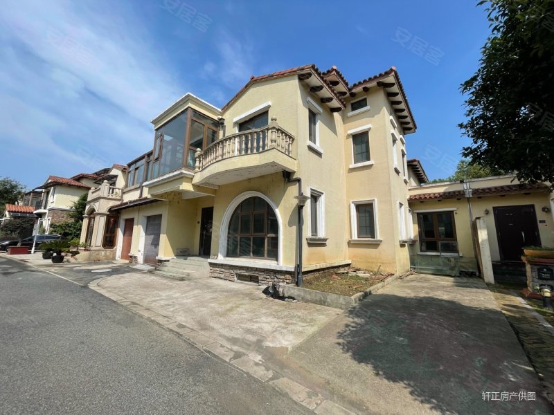 10.26号晴碧园伪独栋下沉式花园200平,这个价格房东到手