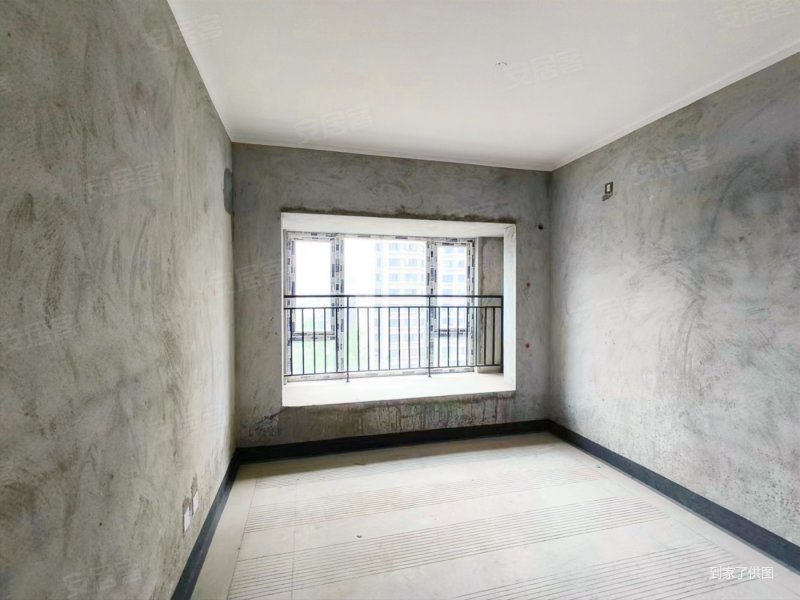 南北通透 正规商品房 近地铁 刚需小三居 有电梯 交通便捷,中国摩金棕