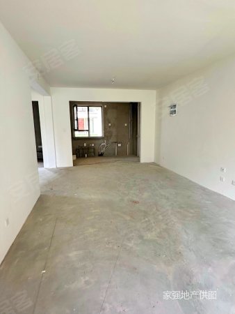 融海公馆联排别墅,上叠带大露台,送北向院子,环境优美南北通透