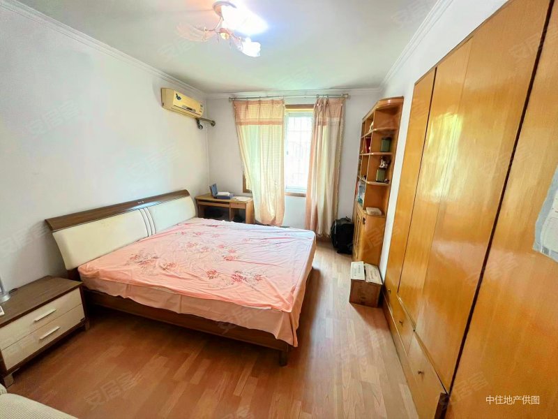 板楼 南北通透 购物方便 近地铁 大两居 诚心出售,齐鲁世纪园二手房