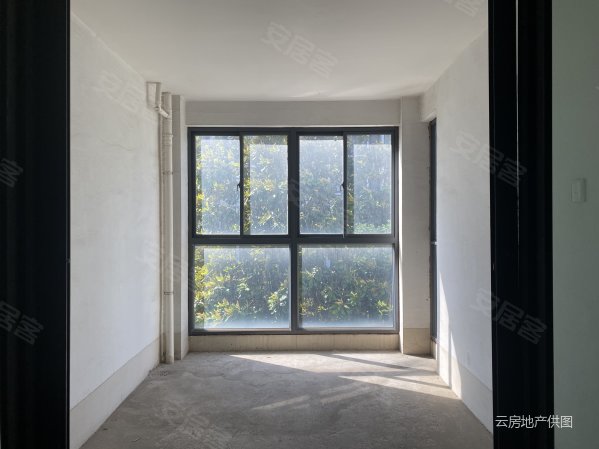 降价了!瘦西湖畔扬州天下西华苑  毛坯四房两卫电梯洋房送车库