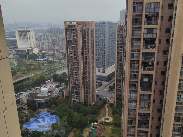 广州黄埔南岗佳兆业城市广场佳兆业城市广场复式四房,拎包入住,朝向