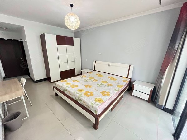 西安碑林南稍门骊马豪城可月付 主卧独卫 南稍门 体育场地铁口 草场坡