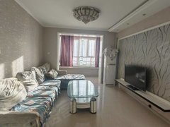 伊犁伊宁市金茂世界城苹果公园旁！世纪名门 两室两厅一卫 家具家电齐全  拎包入住出租房源真实图片