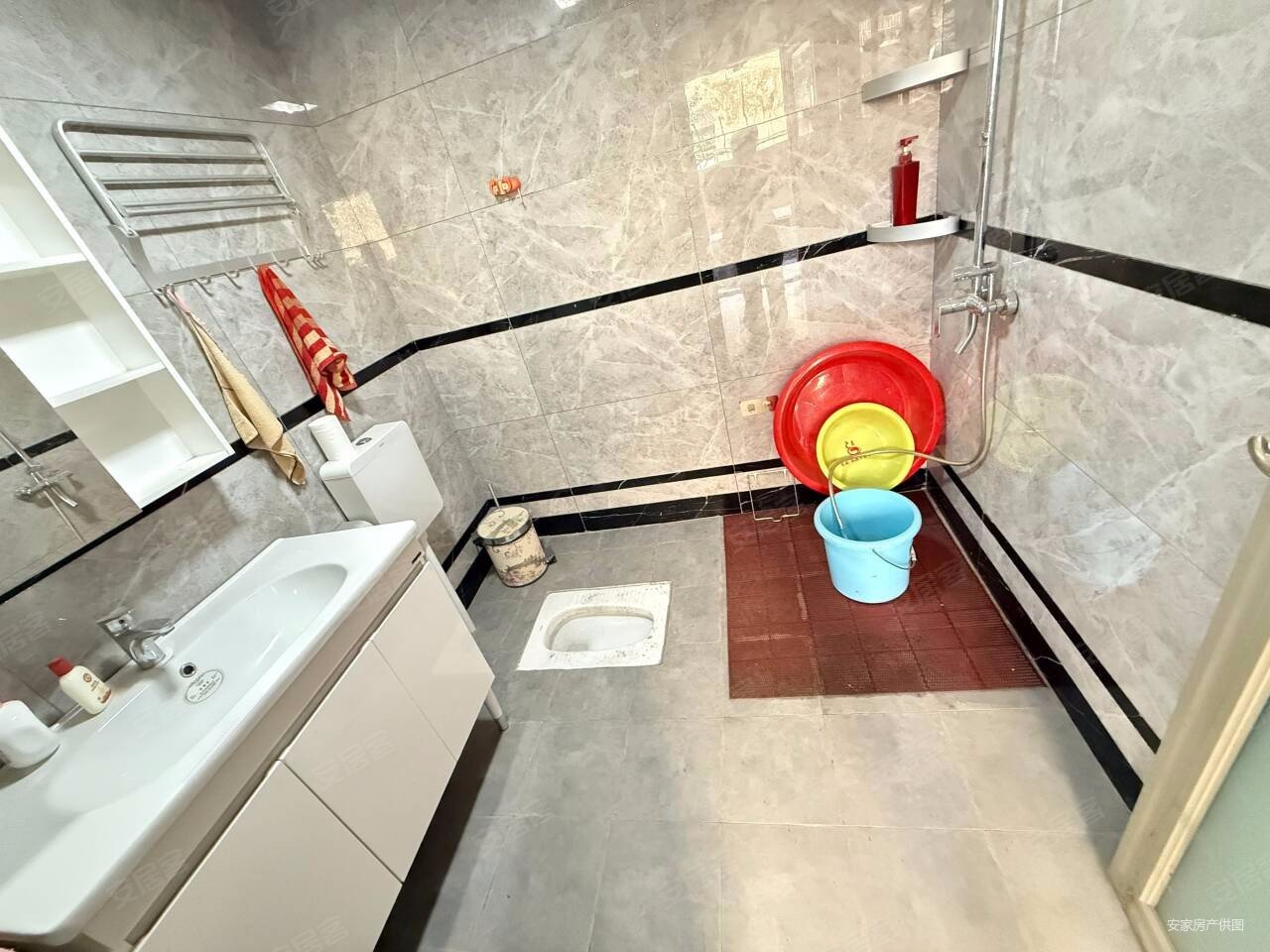 五洲庄园6室2厅3卫280㎡南北88万