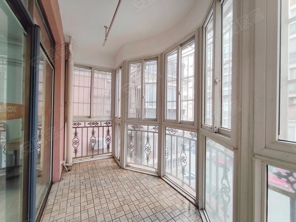 武汉洪山铁机路鹏程花园汪家墩地铁口,可月付短租,近群星城,联发大厦