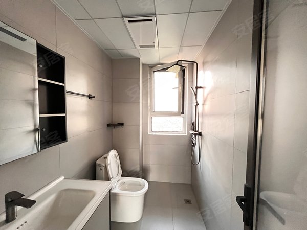 沧州运河运河周边颐和新园颐和新园!全新没住!有车位!家具家电可配全!