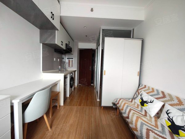 郑州高新区科学大道高新万科广场万科广场精装公寓,西户采光好,东西全