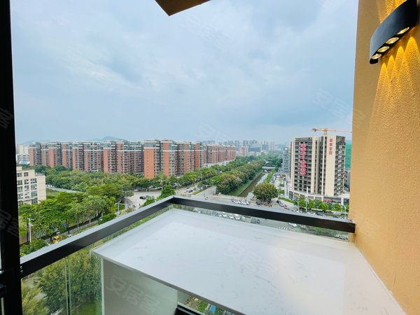 深圳南山蛇口南水村核验真房 水湾地铁口 精装阳台大一房全新出租南北