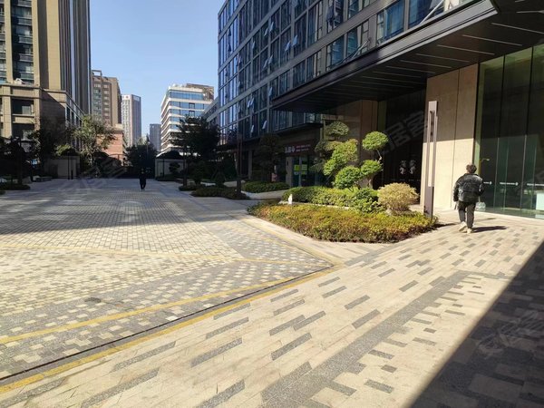 杭州萧山开发区奥体华悦城(商业)地铁口精装房家电全配看房方便出租