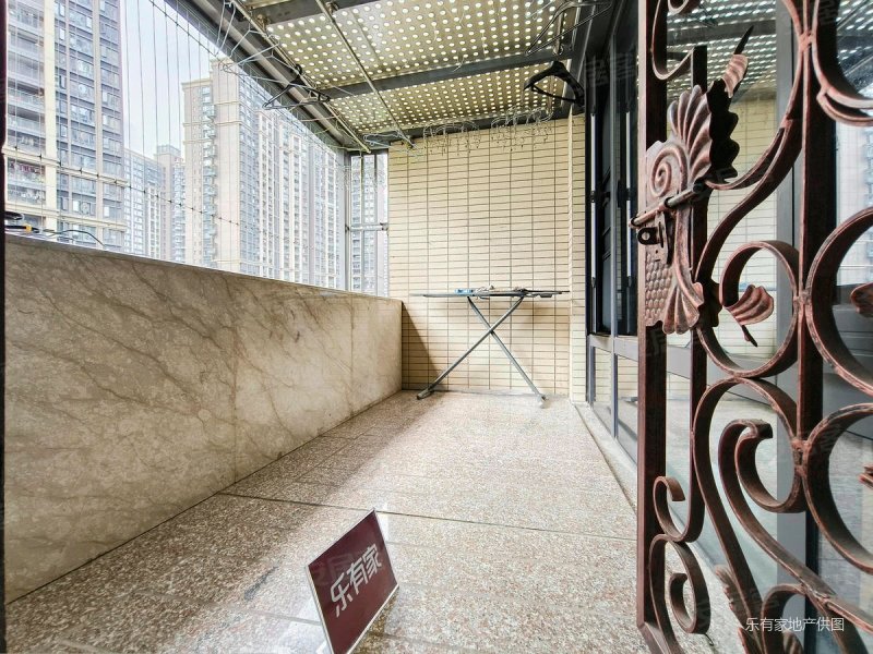 深圳房产网>深圳二手房>宝安二手房>新安二手房>中洲华府(一期)>800