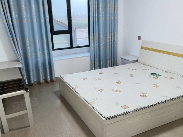 喀什花园d区附近深喀一中二中对面,市教育局附近,出租房源真实图片