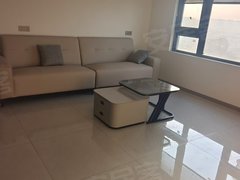 新沂新华路市一中君澜华府电梯房三室，新装修家具家电齐全1500月，拎包入住。出租房源真实图片