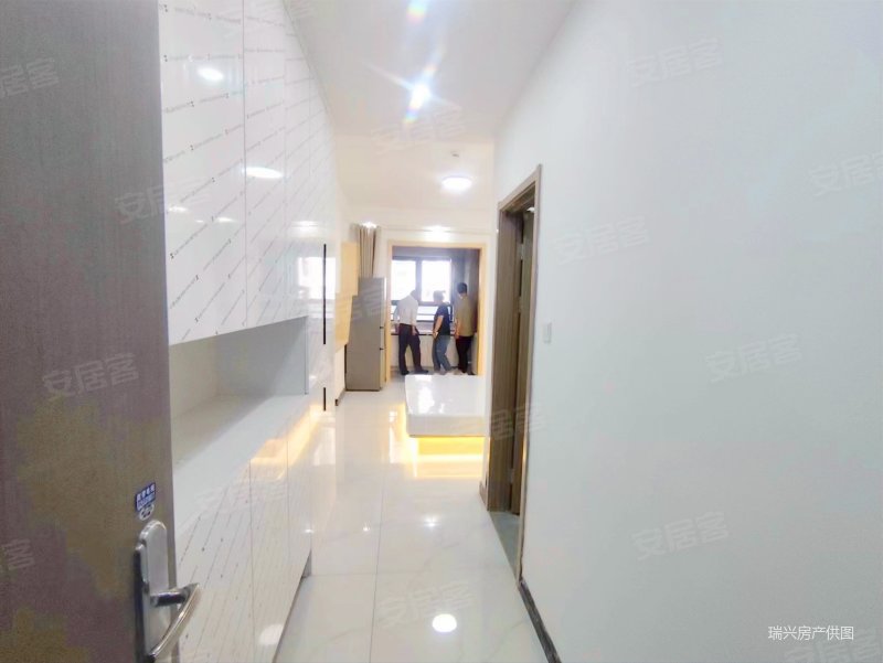 华山双气公寓!精装一室!拎包入住!家具家电齐全随时看