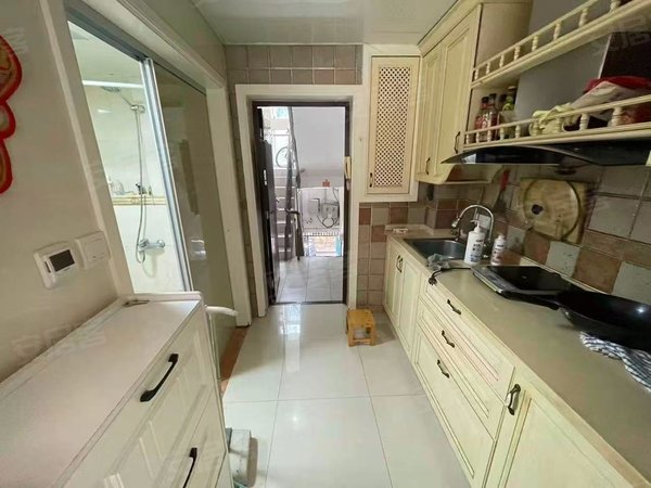 上海浦东世纪公园金桂小区紧邻世纪公园地铁站 带地暖一室 低楼层 可办居住证 可宠出租房源真实图片