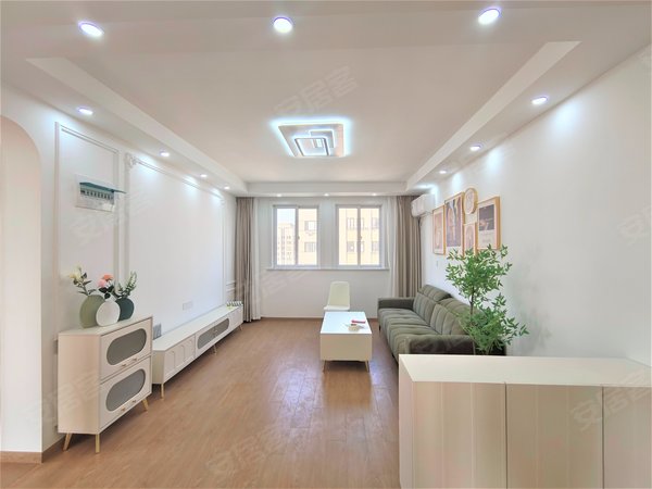 上海浦东高行高申南苑民水民电!可养宠物!可办居住证!第一次出租!