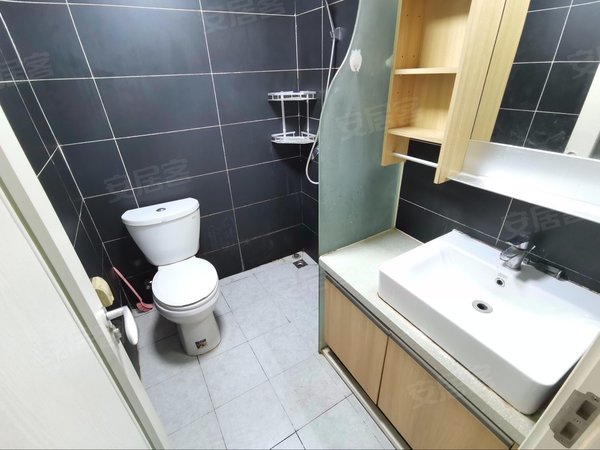 东莞虎门虎门万达中心乐淘新天地平苑小区 乐淘新天地 大阳台两房 仅