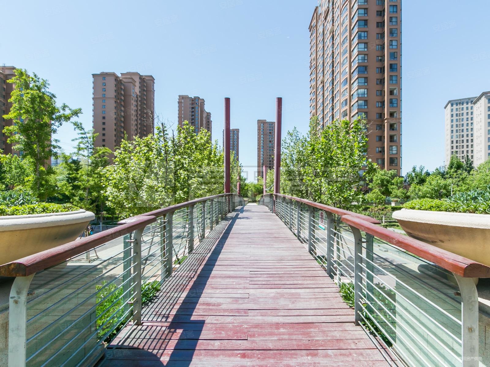 正南2室2厅北京城建世华泊郡