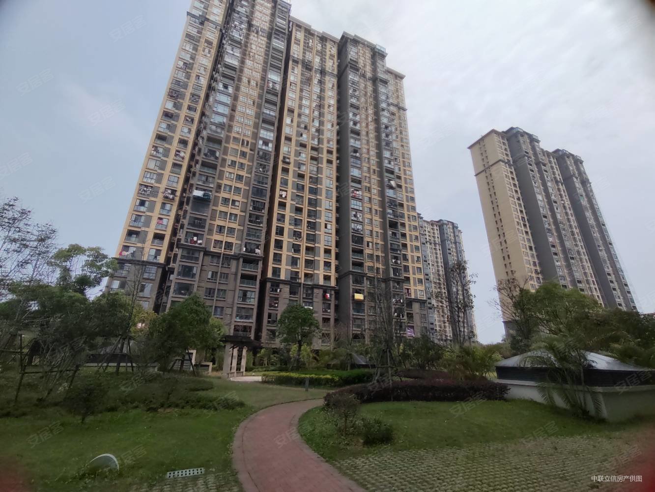 动车站附近亿利城三期悦府电梯高层精装可看湖看湖