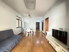 荆州沙市南湖路亚华宝塔湾 2室2厅1卫 南北通透 电梯房 78平出租房源真实图片