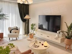 临海古城崇和门广场银泰边，交通便利吃喝玩乐一条街，崇和华城精装一室出租房源真实图片