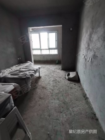 临近沛高 带大平台153平四室(鑫汉源 洋房)走一手