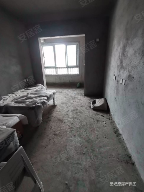 临近沛高 带大平台153平四室(鑫汉源 洋房)走一手