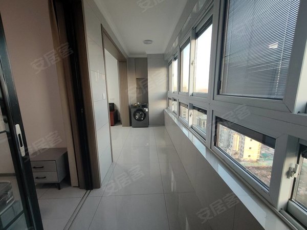 宿迁沭阳城东爱琴海富园崇文府富源崇文府18楼 三室 精装 配置齐全 年