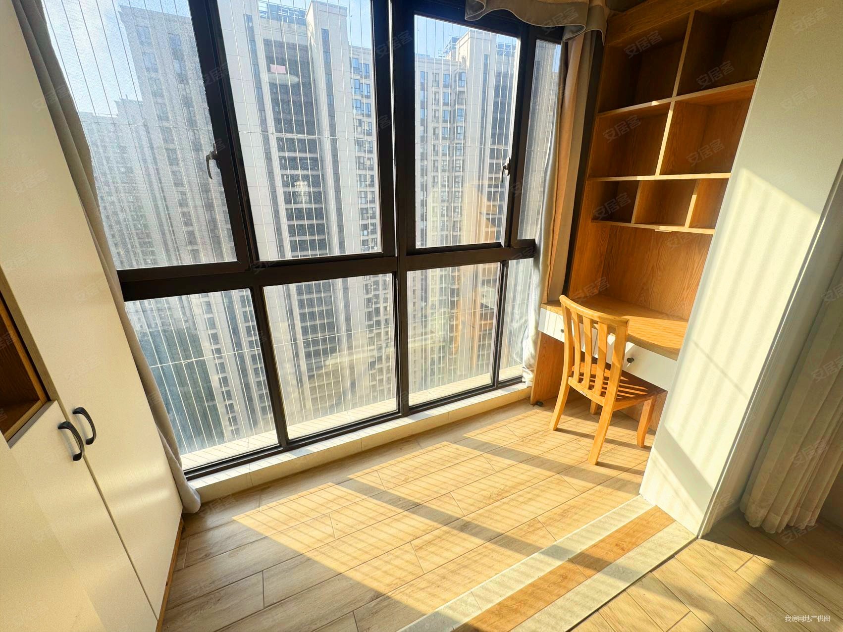 中海锦城3室2厅2卫112.64㎡南北175万