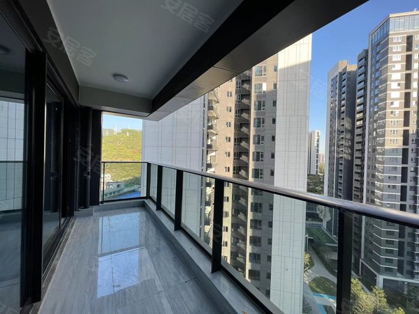 深圳南山海上世界半山臻境蛇口近海上世界半山豪宅 双阳台四房三卫