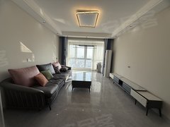 周口太康城区出租名仕雅苑电梯房，精装修两室一厅，拎包入住，年租一万三出租房源真实图片