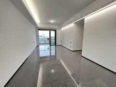 东莞长安沙头社区滨海新区一湾云璟 新房交楼全新为入住 放租 价格实惠出租房源真实图片