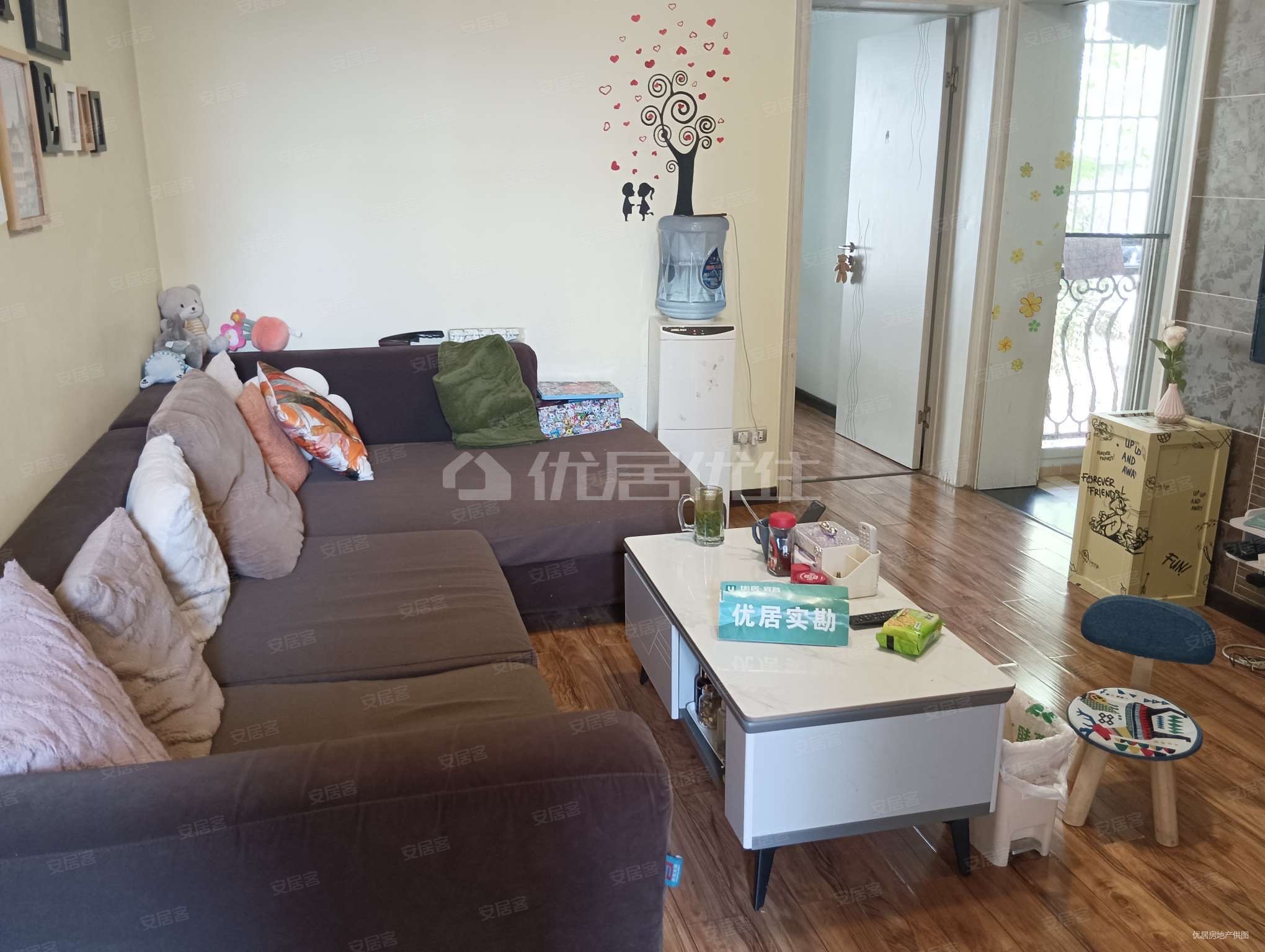 上新  西陵二路 安欣花园 精装两房 土地出让!拎包入住