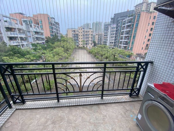 大石地铁口500米三和大厦电梯三房视野好无遮挡家具齐