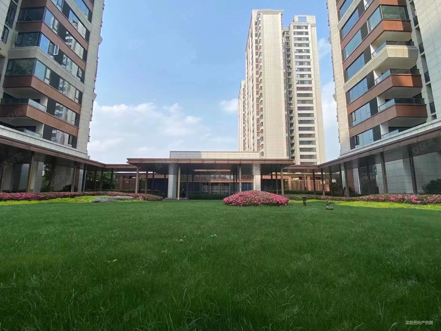 中铁阅山湖云著