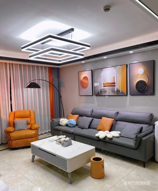 吾悦欢乐城旁悦景华府精装大四房中间楼层采光好带个车位卖