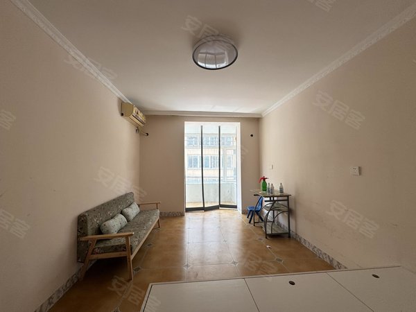 包头东河人民公园三电住宅小区三电住宅小区 2室1厅1卫 南北通透 57平 精装修出租房源真实图片